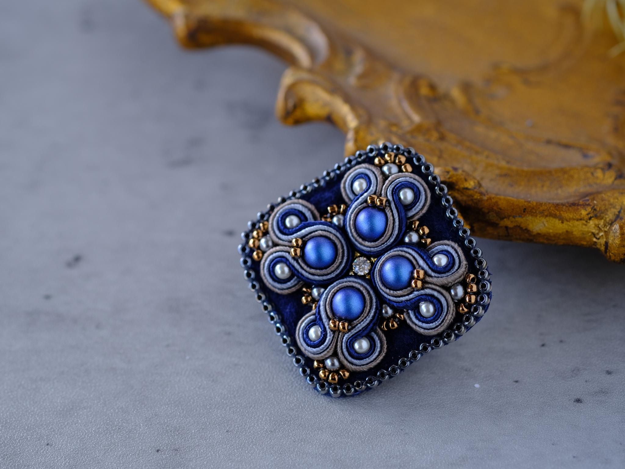 新色限定セット！秋色ネイビー まるしかくなブローチ耳飾りセット 送料無料/ソウタシエ刺繍/soutache | 3枚目