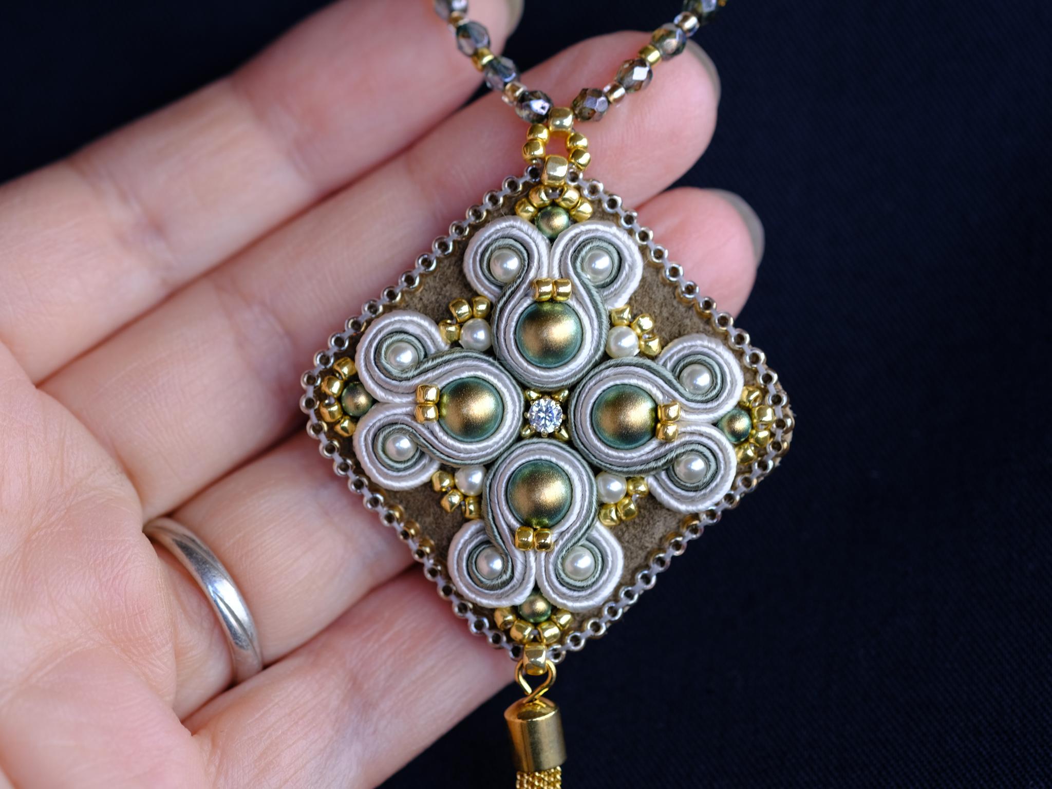 ソウタシエ　魅惑のくすみグリーン チェーンタッセルネックレス/グレーグリーン/soutache | 3枚目